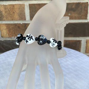 Handmade Lampwork Glass Heart Black White Bracelet